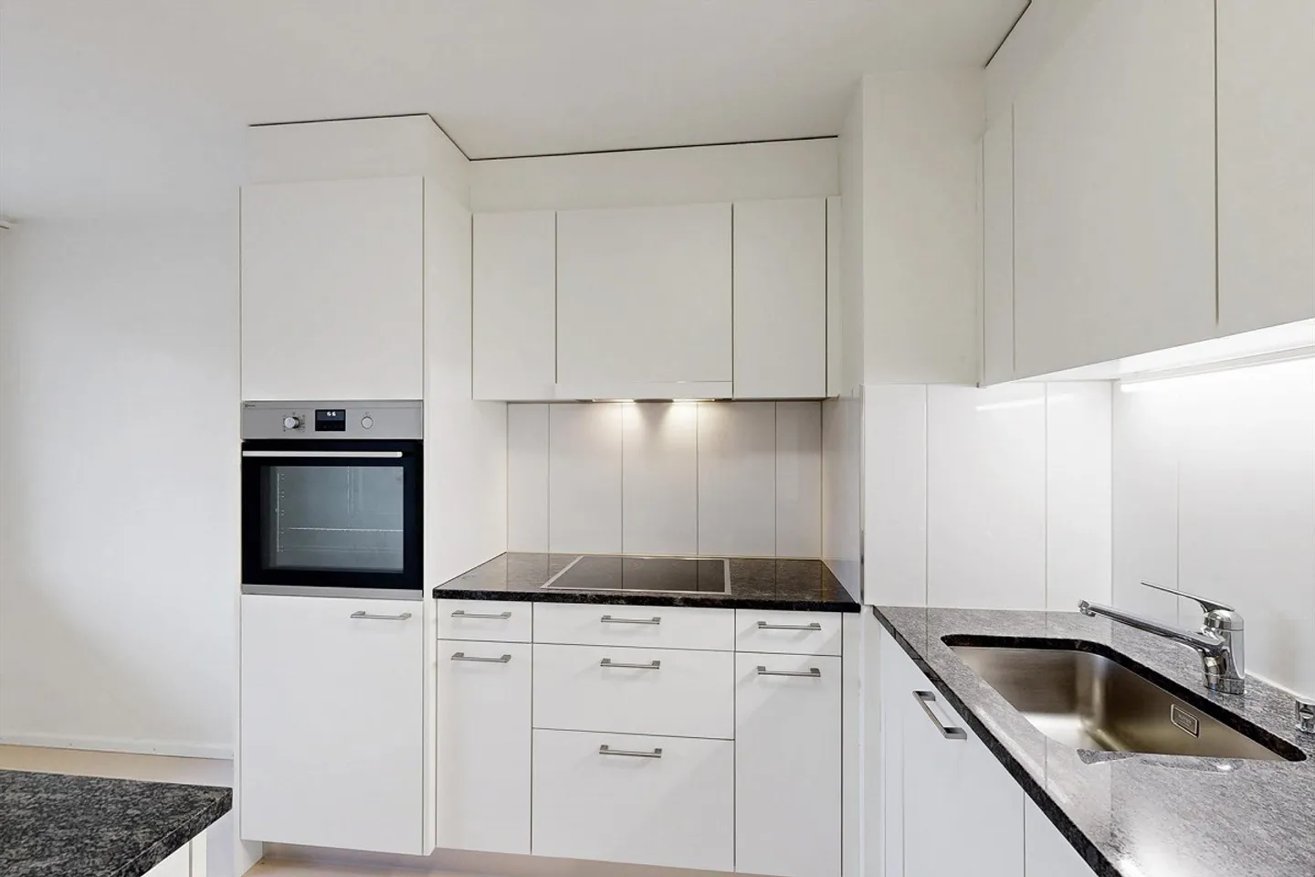 Modern 3.5-Room Apartment - Photo 5 of 10