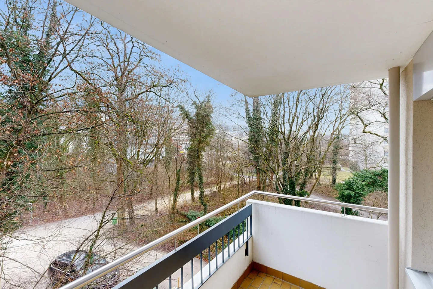 Modern 3.5-Room Apartment - Photo 8 of 10