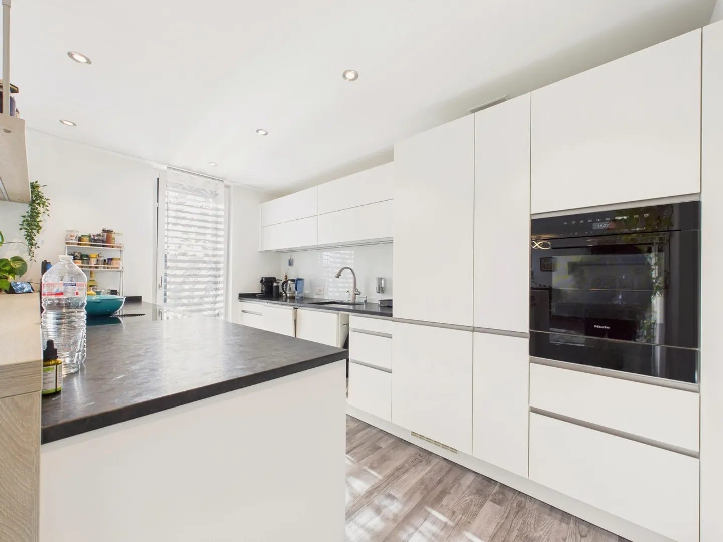 Appartamento moderno di 5,5 stanze a Glattfelden - Foto 4 di 11