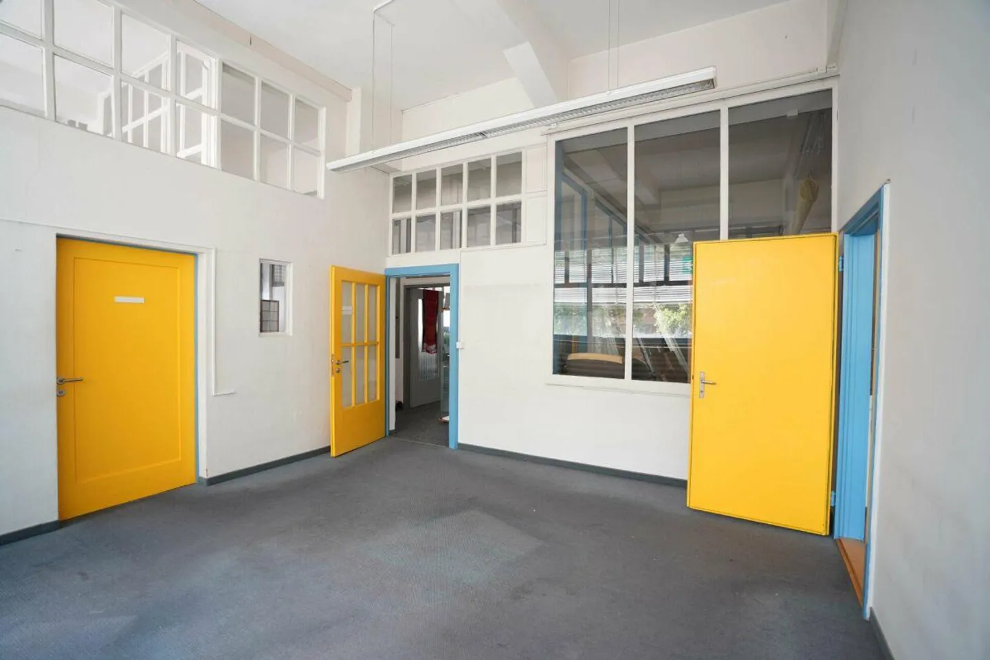 43 m² Hobby/Storage Room/Studio/Office for Rent - Photo 2 of 7