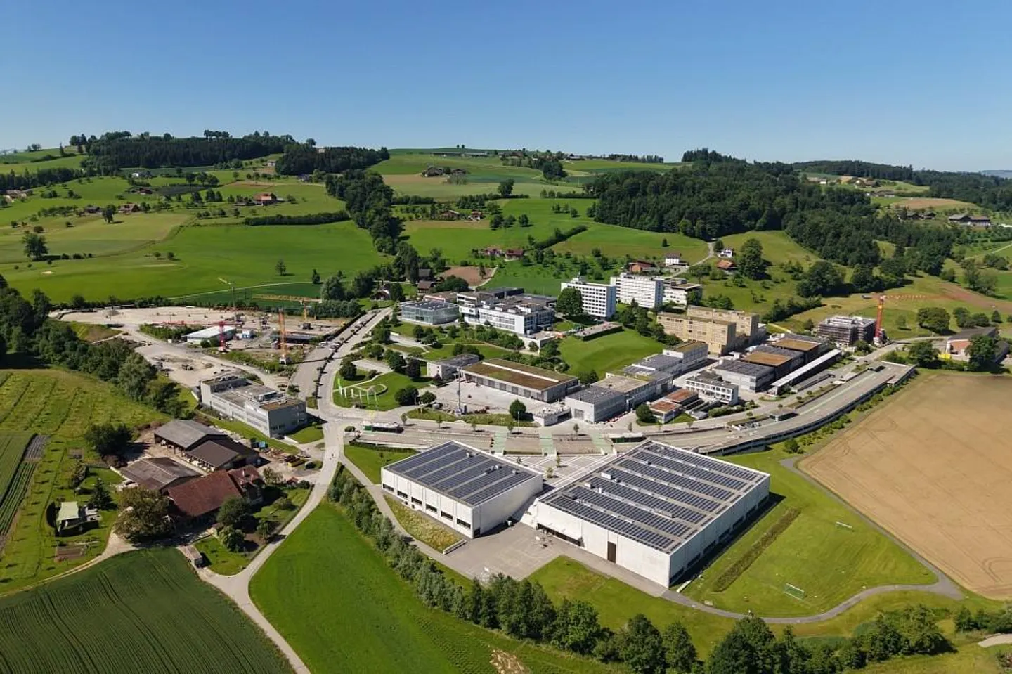 CAMPUS SURSEE – Zone de développement avec un potentiel de jusqu'à 15 000 m² - Photo 1 sur 6