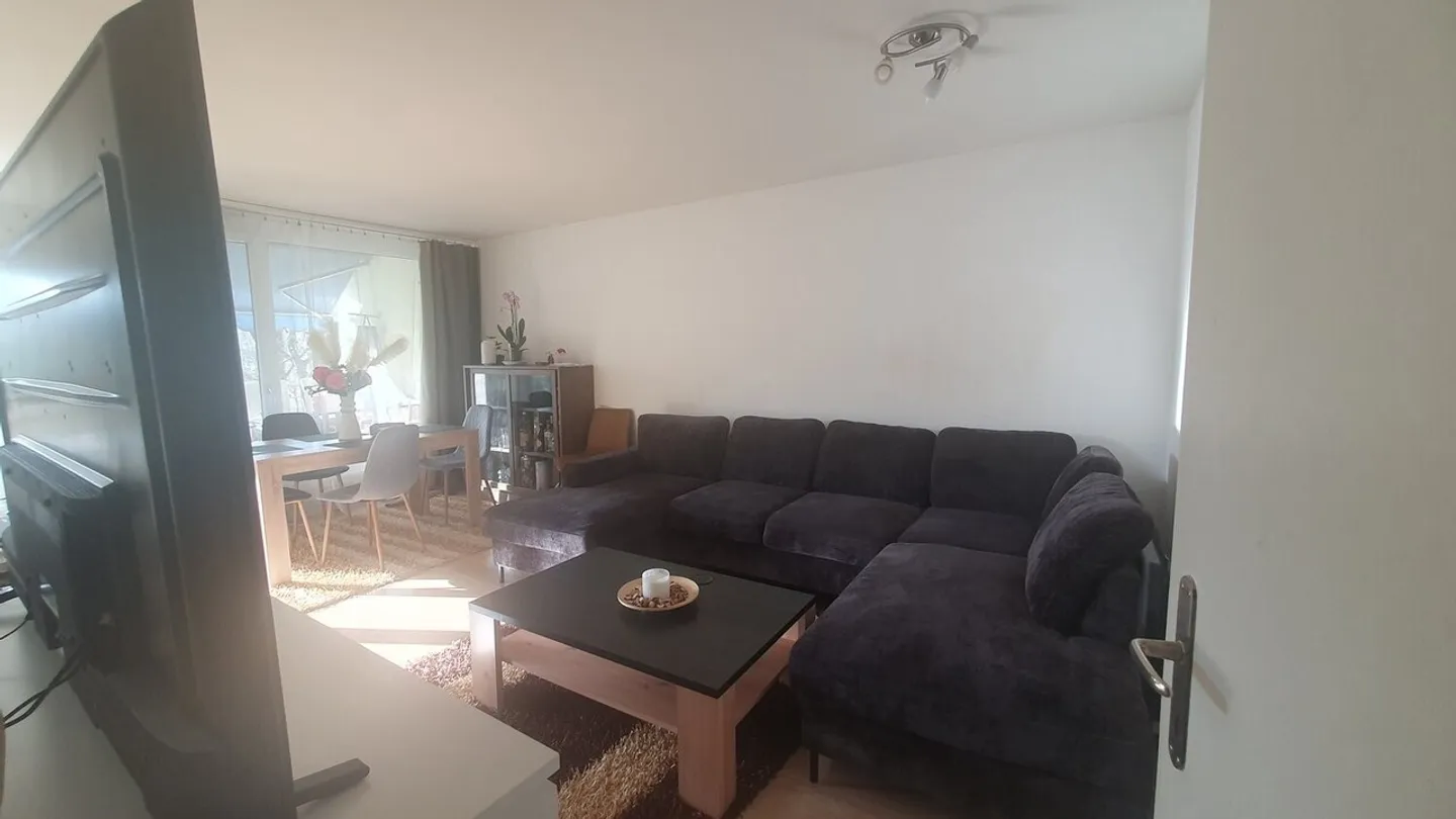 Appartement 3.5 pièces au 2ème étage (sans ascenseur) dans un emplacement central à Burgdorf - Photo 3 sur 4