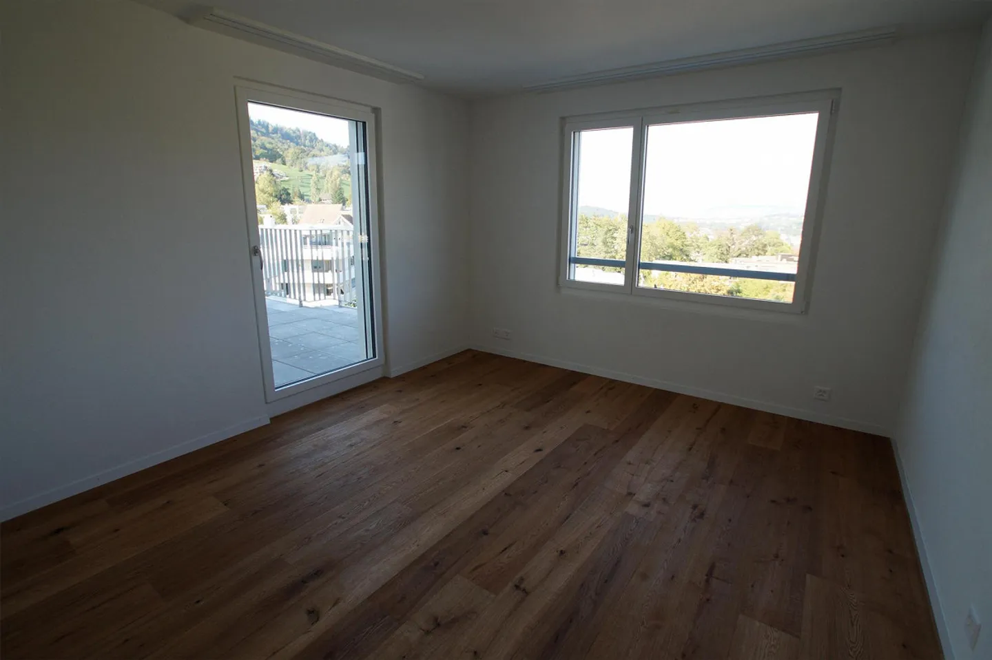 Charming 3.5 Room Apartment in the Heart of Adliswil - Prime Location, Bright & Modern! - Photo 5 of 11
