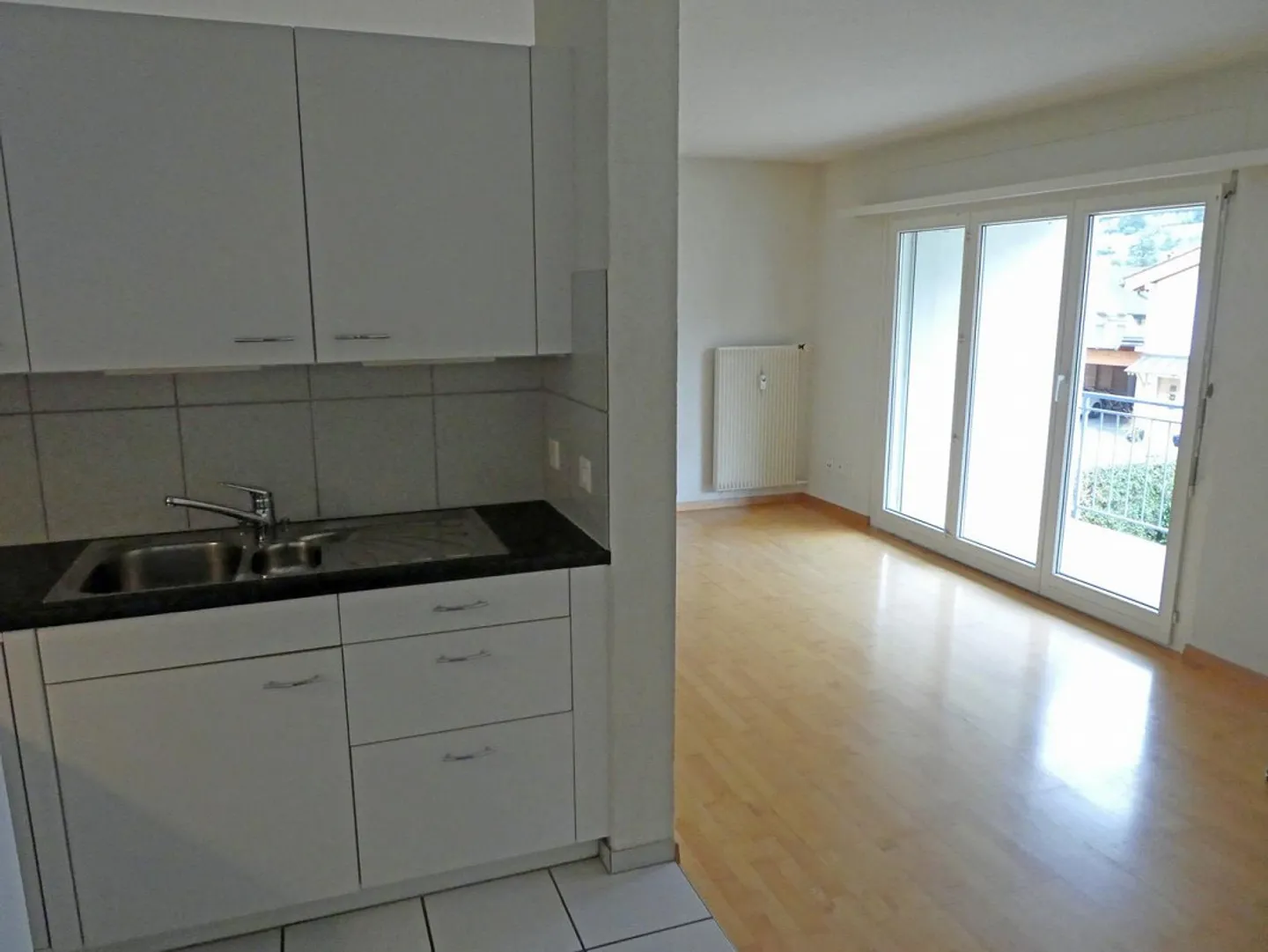 an sonniger Lage - Foto 4 von 5