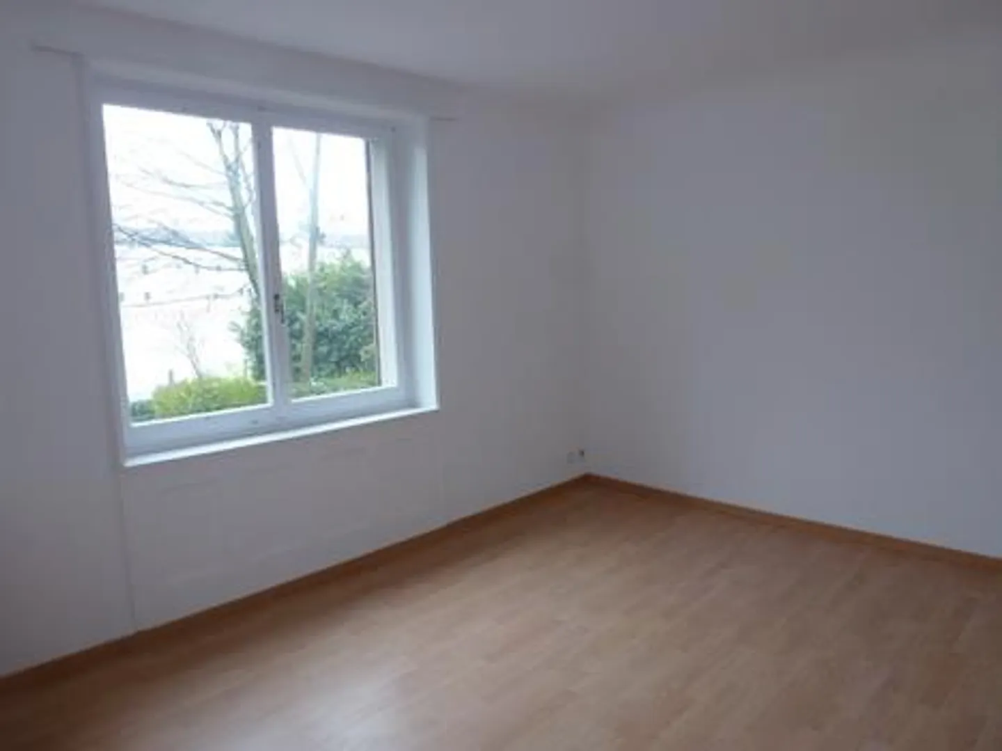 Reihen-Mehrfamilienhaus mit Potenzial - Foto 4 von 5