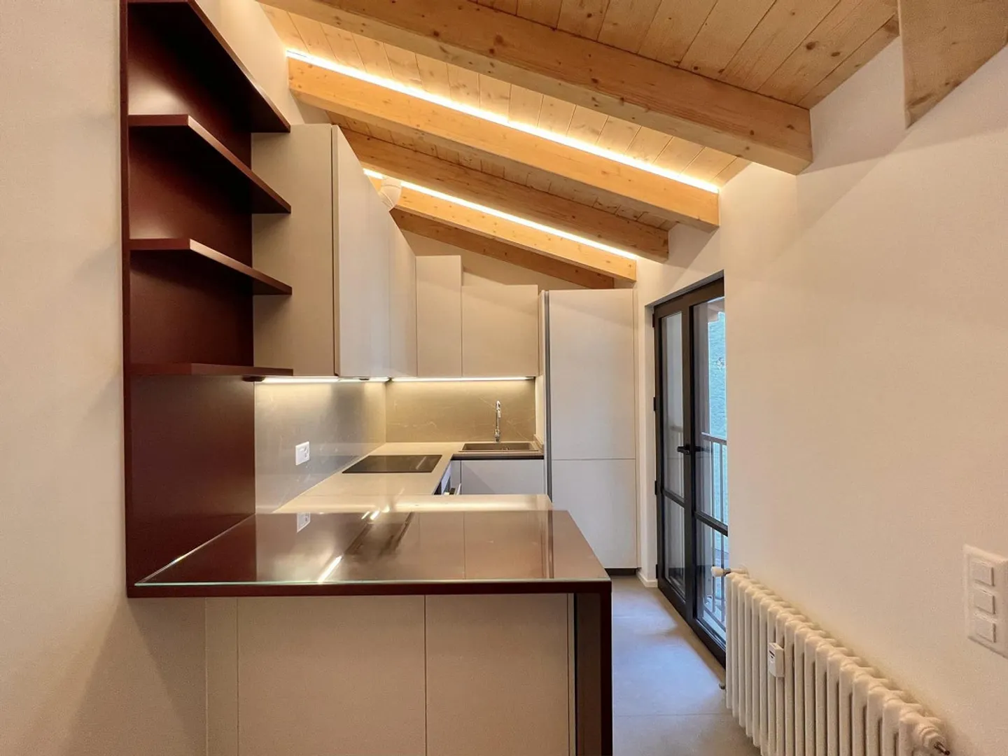 ZU VERMIETEN: Charmante 2,5 Zimmer mit Balkon in Riva San Vitale - Foto 4 von 9
