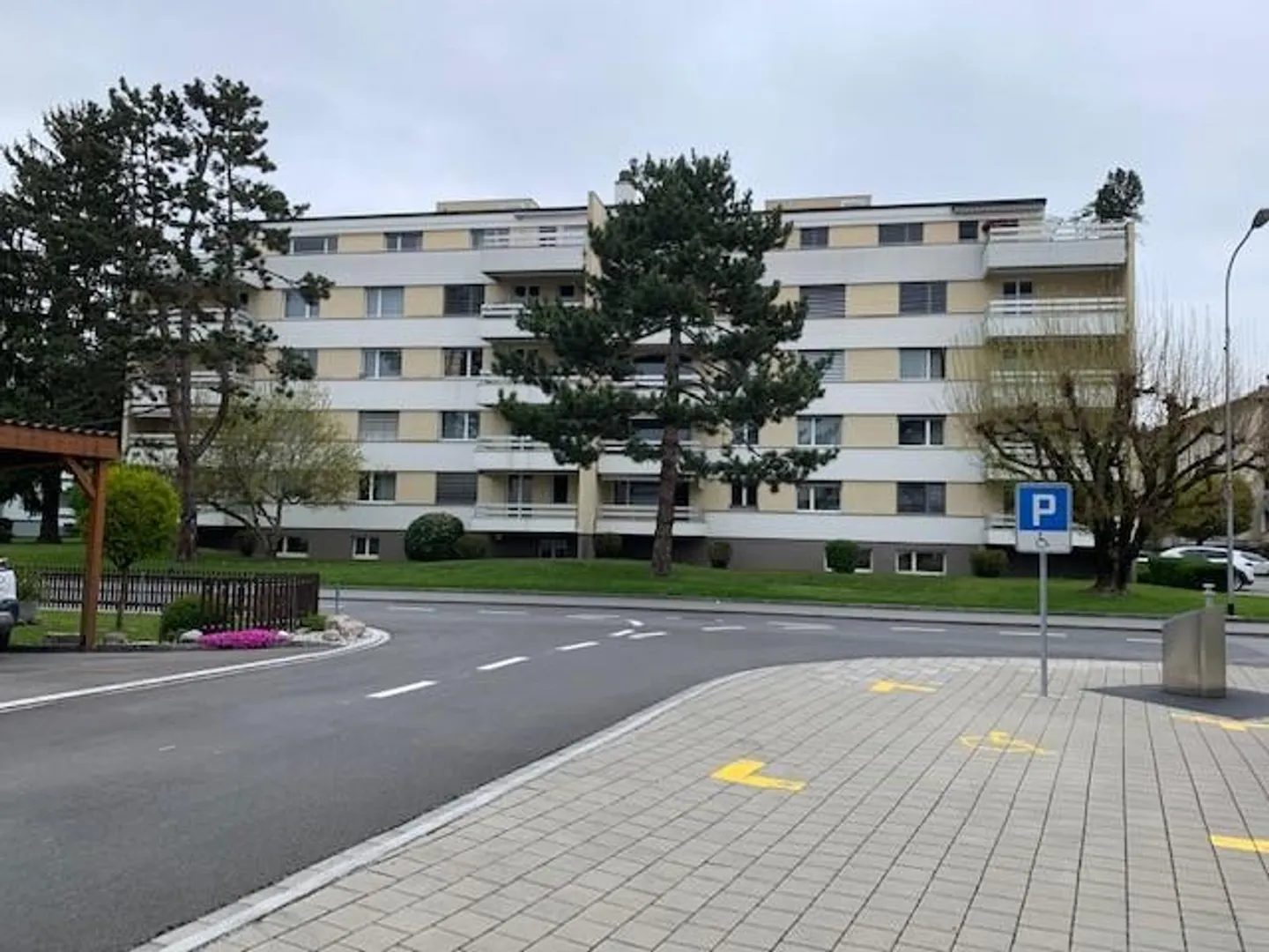 Charmante Wohnung mit Balkon - Foto 2 von 10