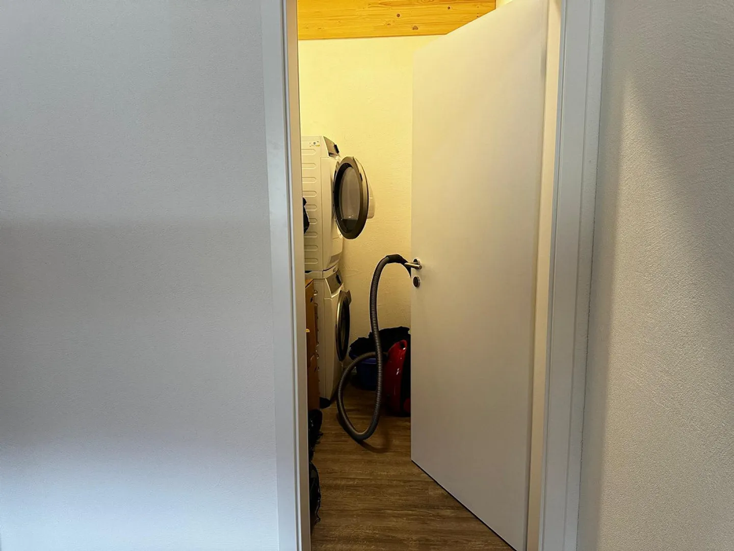 Moderno appartamento mansardato di 2,5 locali con balcone e vista mozzafiato - Foto 12 di 12