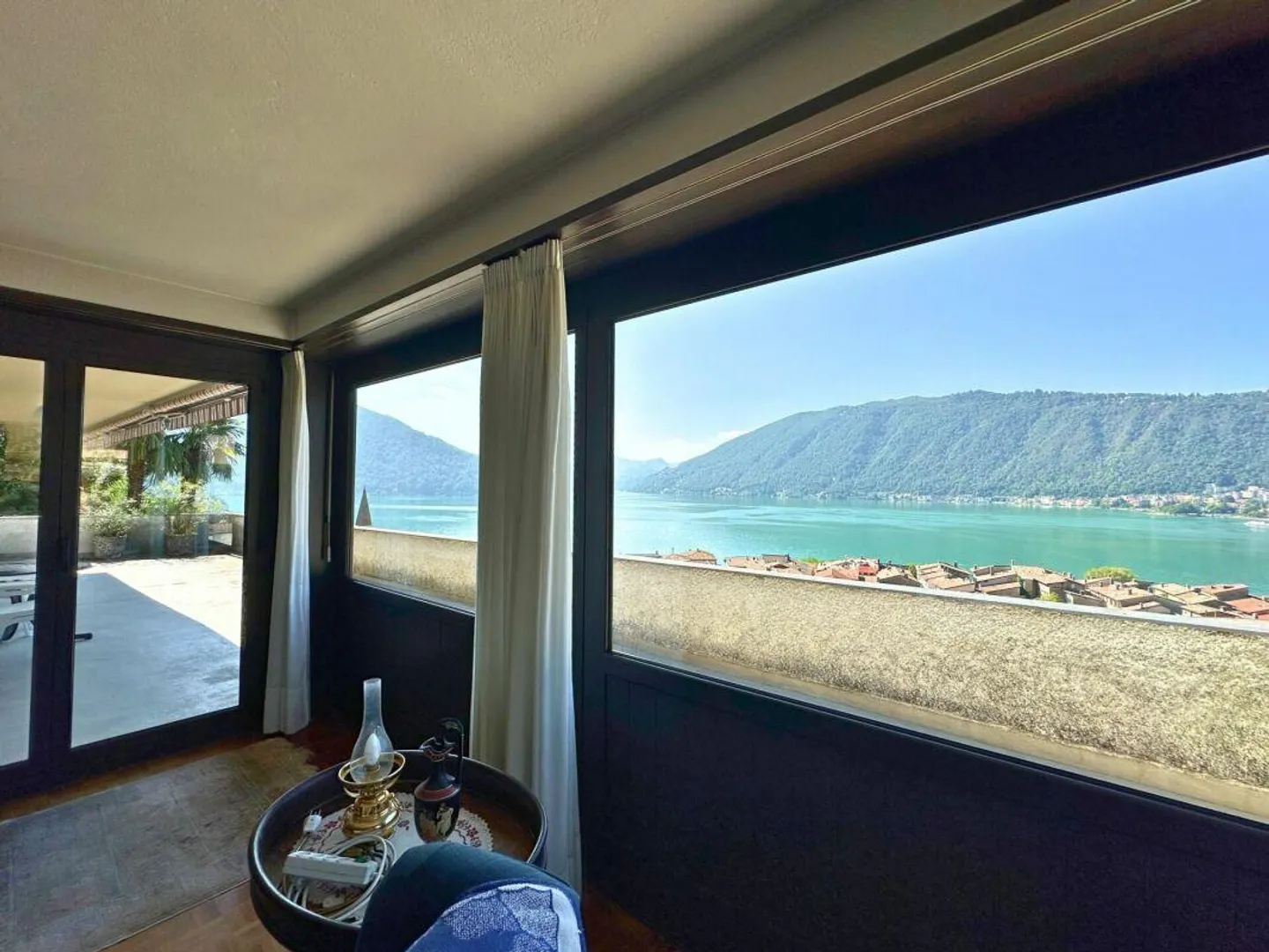 Appartement intéressant de 5,5 pièces avec grande terrasse et vue imprenable sur le lac - Photo 9 sur 18