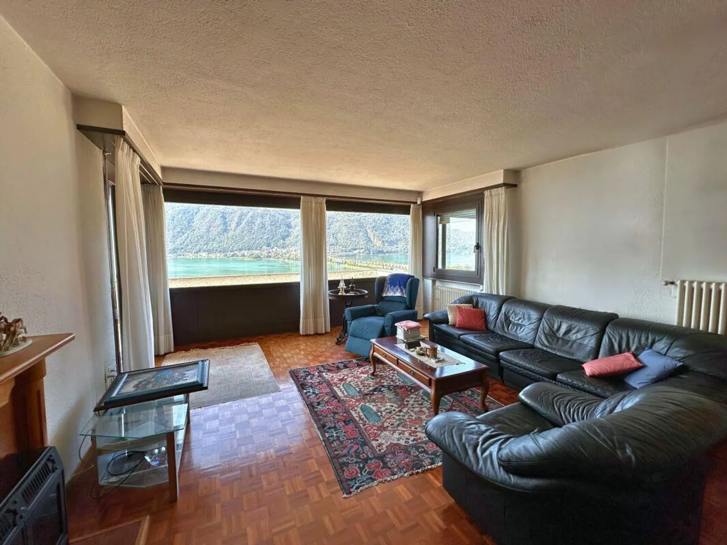 Appartement intéressant de 5,5 pièces avec grande terrasse et vue imprenable sur le lac - Photo 7 sur 18