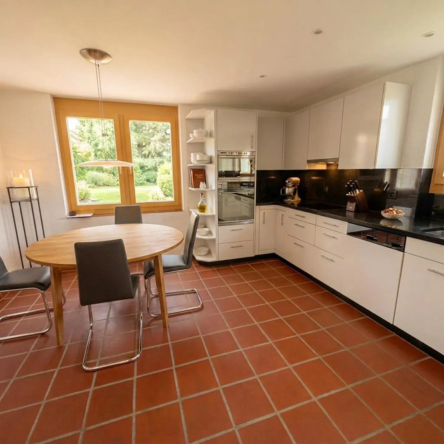 5.5 Room Single-Family House - Photo 4 of 11