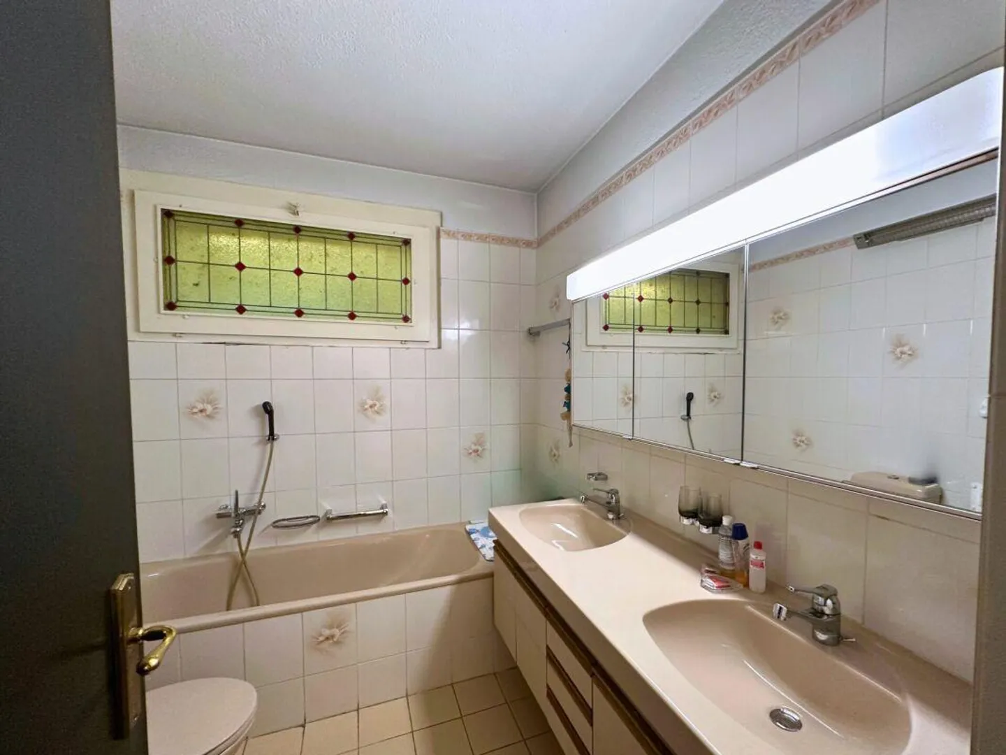 Appartement intéressant de 5,5 pièces avec grande terrasse et vue imprenable sur le lac - Photo 17 sur 18