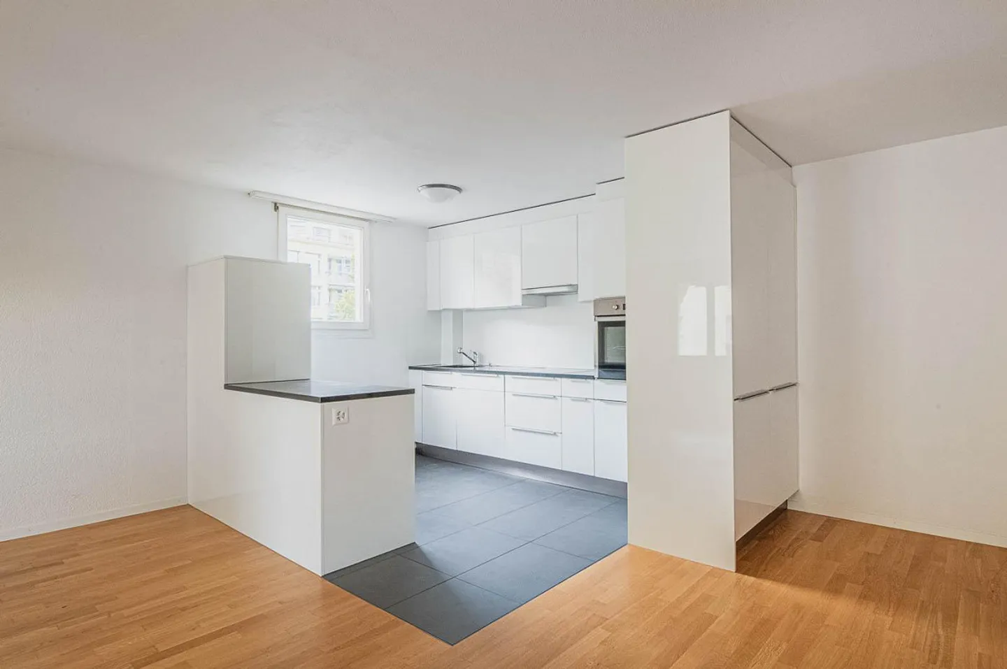 Charmante Wohnung in Herblingen - Foto 2 von 10