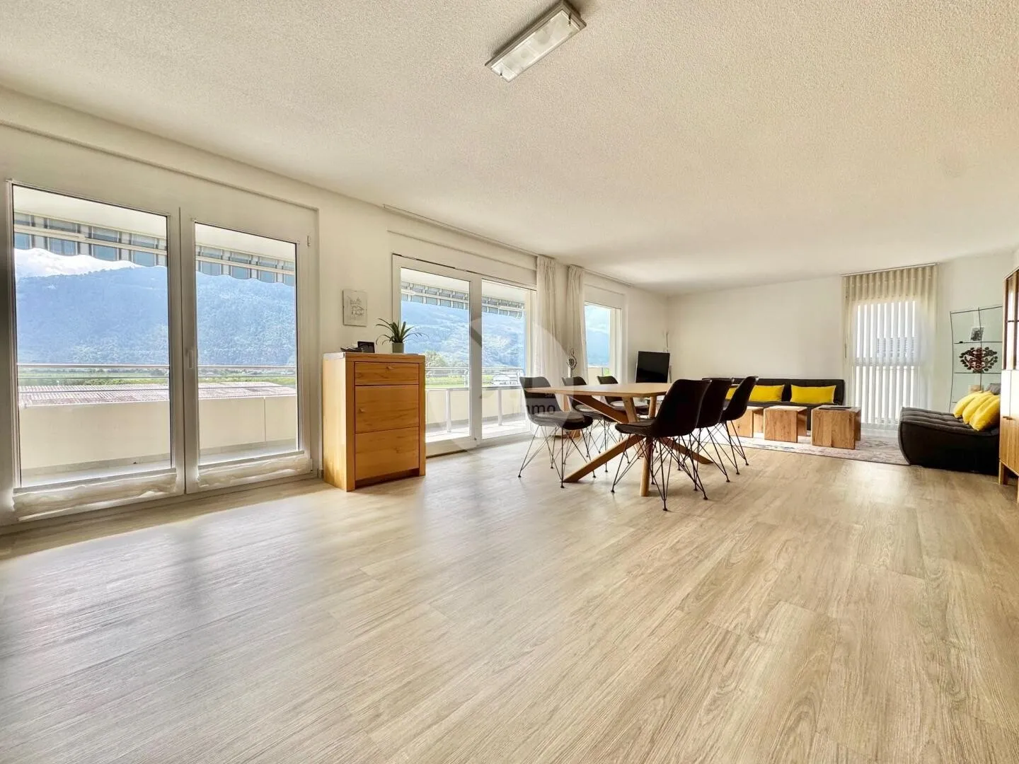 4.5 Room Apartment in Vétroz - Photo 6 of 13