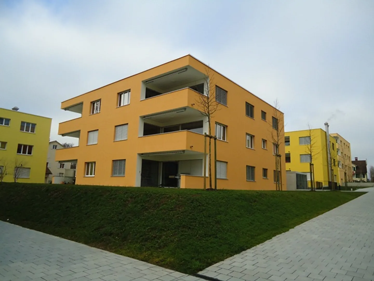 Charmante 2.5-Zimmer-Wohnung - Foto 2 von 7