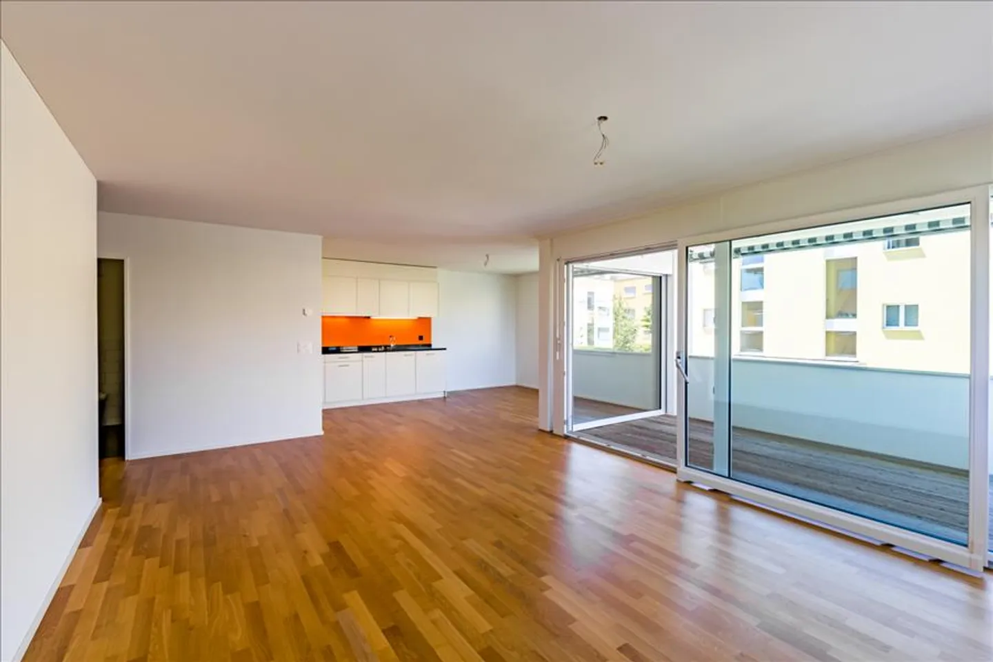 Charmante 2.5-Zimmer-Wohnung - Foto 3 von 7