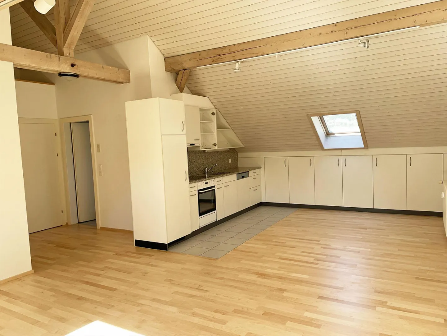 Charmant Appartement Près de la Gare - Photo 4 sur 5