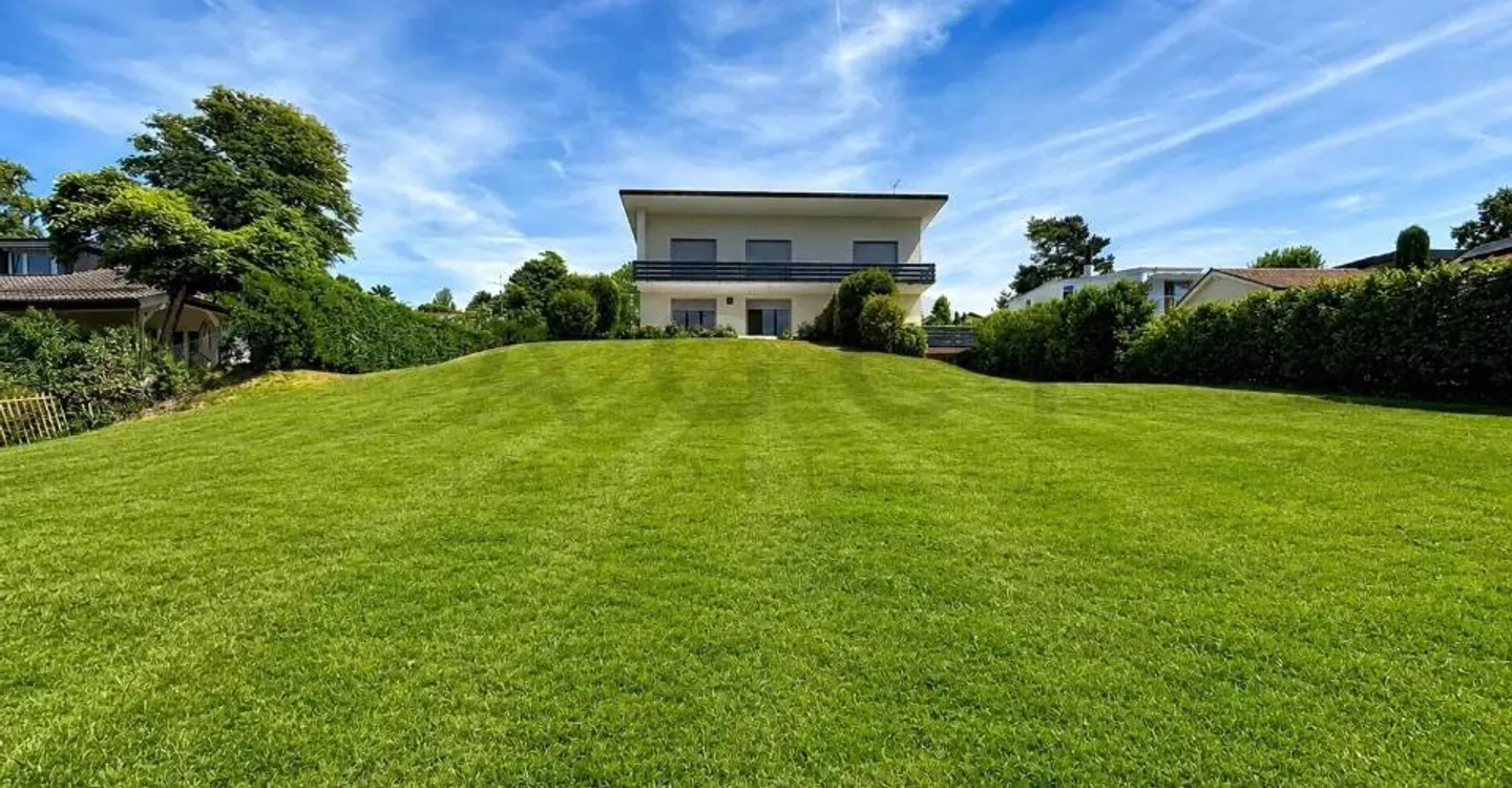 Magnifique villa avec accès au lac - Photo 2 sur 11