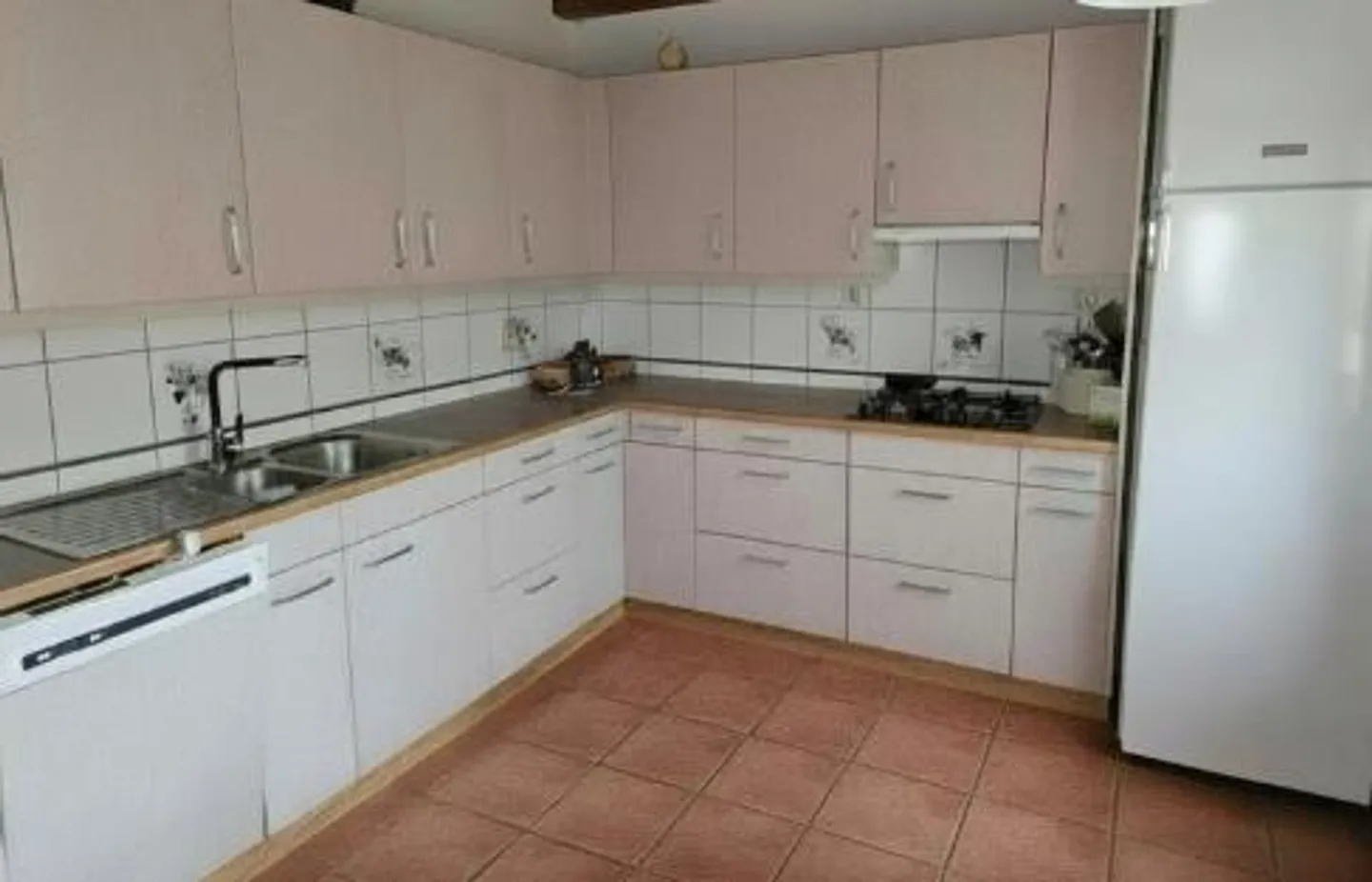 Maison individuelle spacieuse et charmante - Photo 2 sur 12