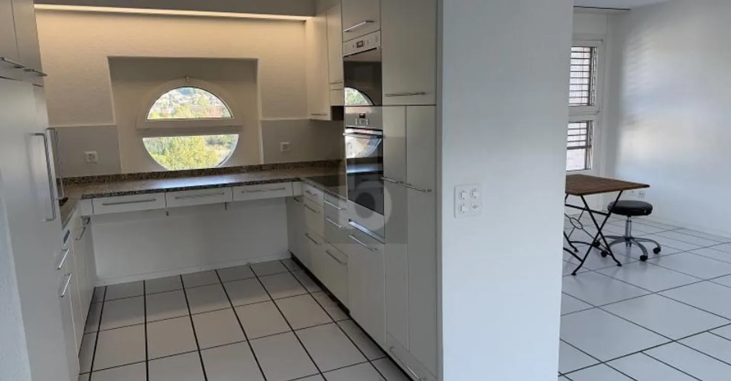 CALME, SPACIEUX ET CENTRALEMENT SITUÉ - Photo 4 sur 6