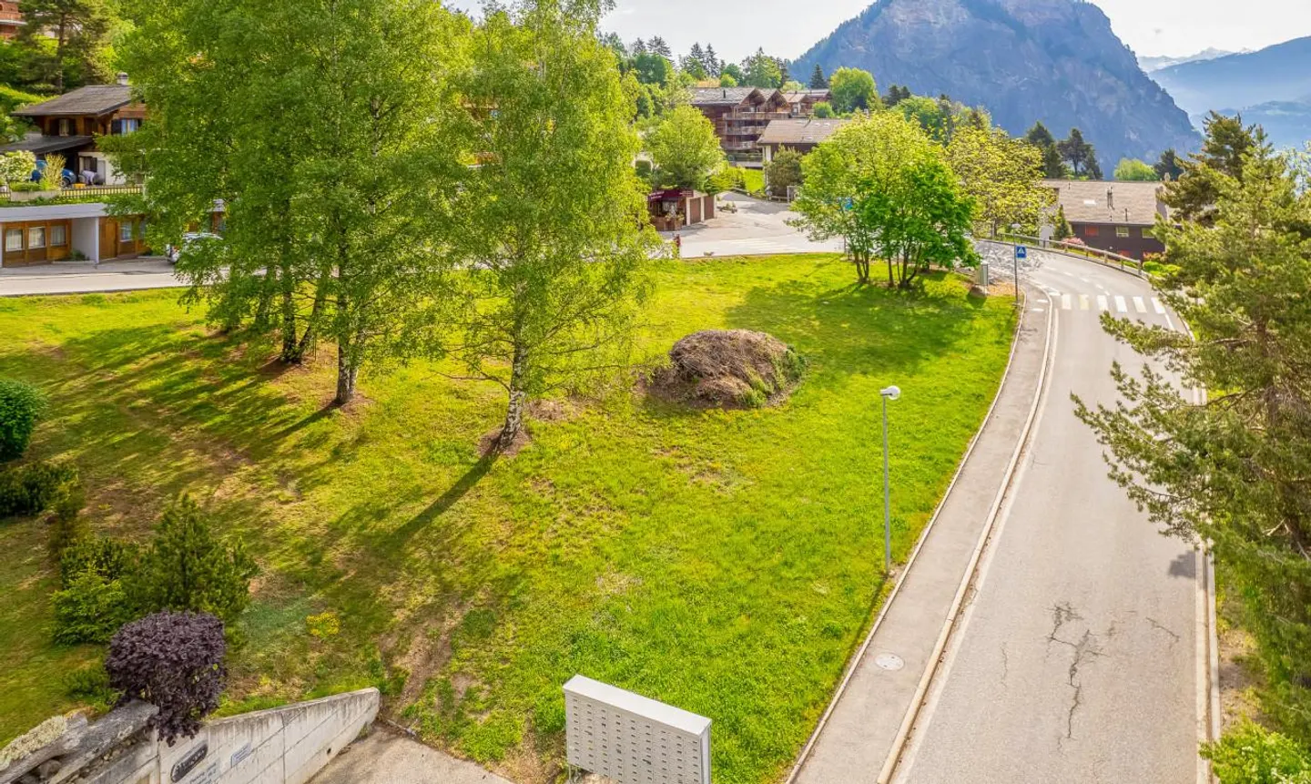 Land in the center of Ovronnaz with good development potential - Photo 7 of 13