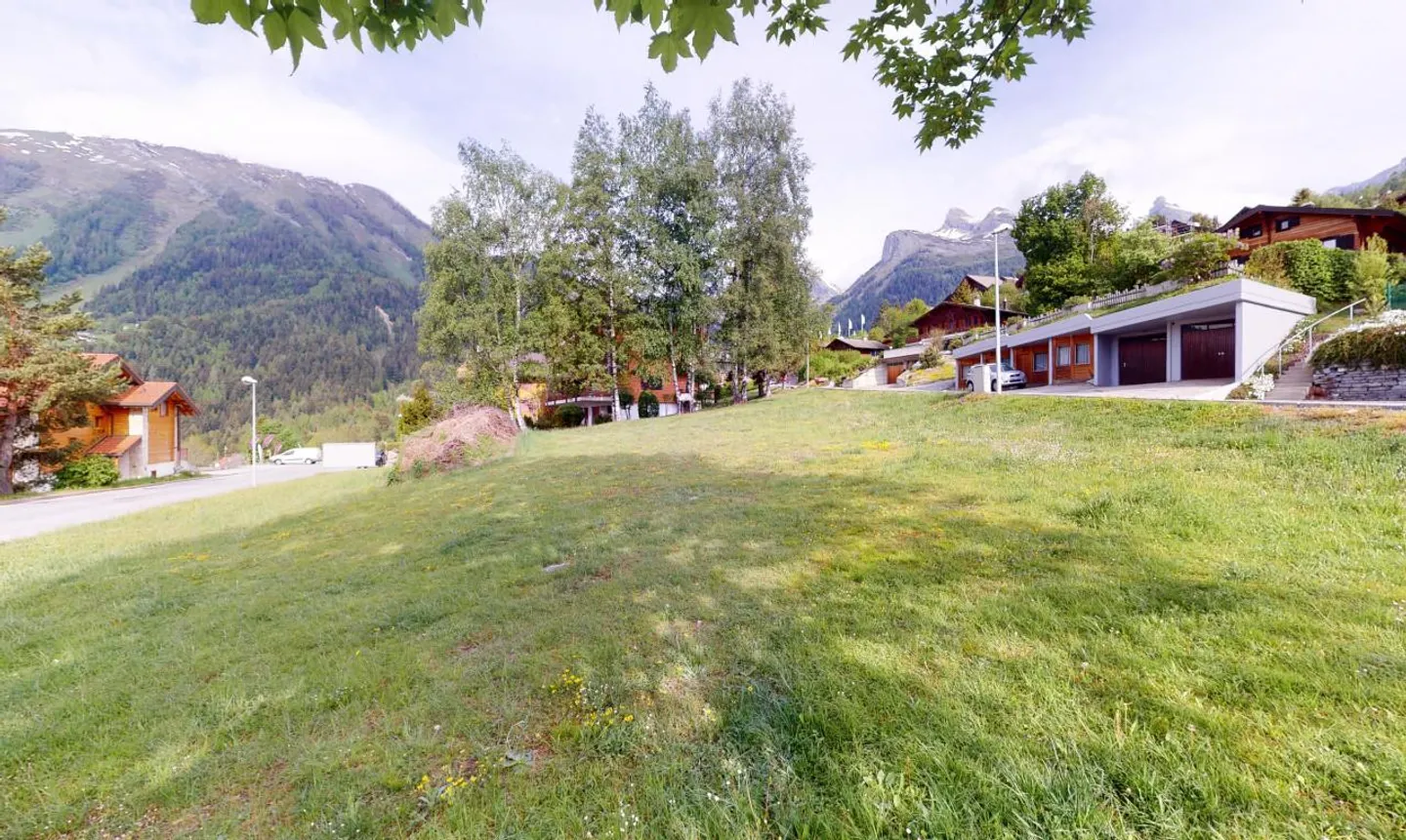 Land in the center of Ovronnaz with good development potential - Photo 8 of 13