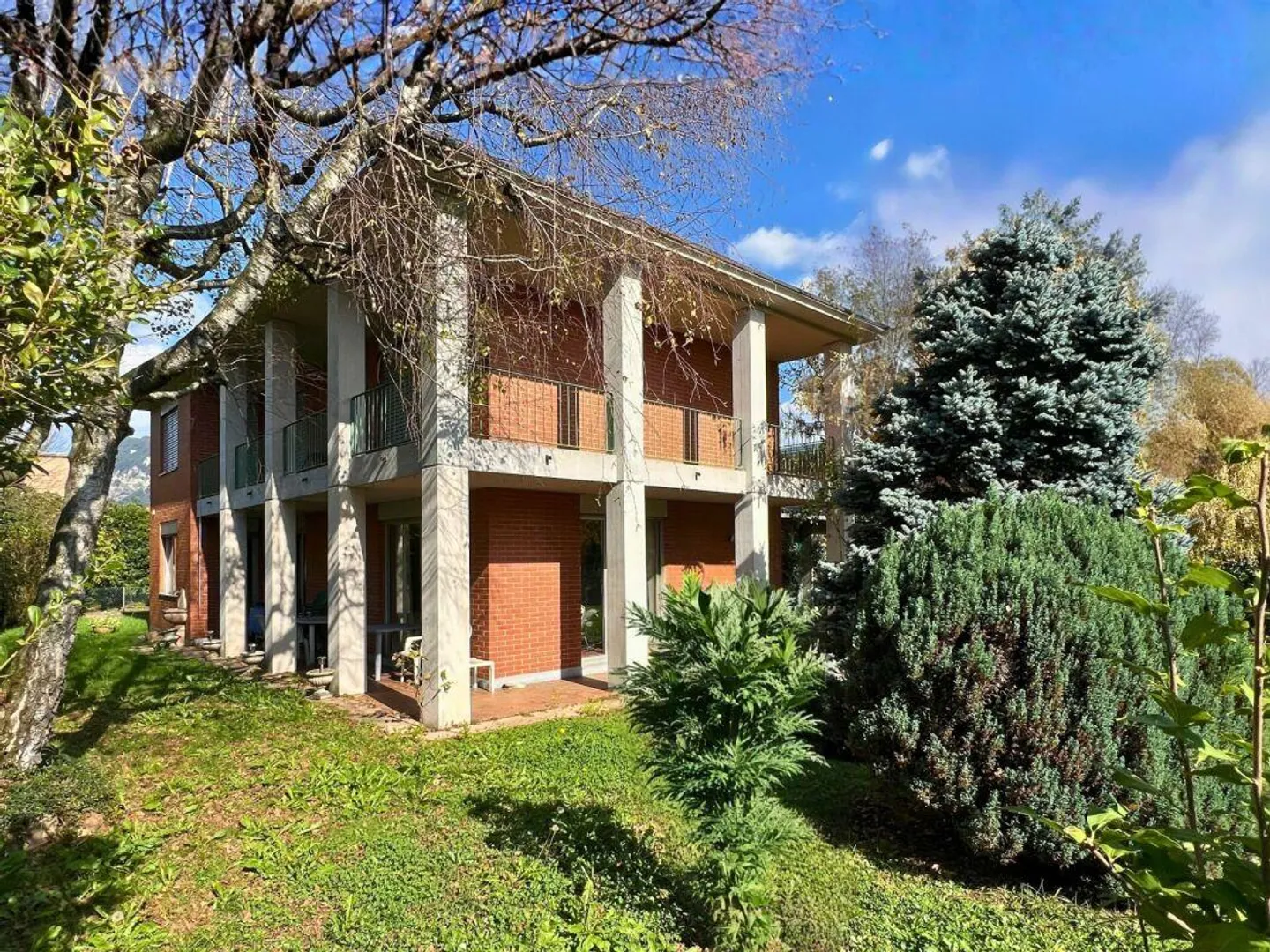 Charmante maison individuelle avec beau jardin - Photo 1 sur 20