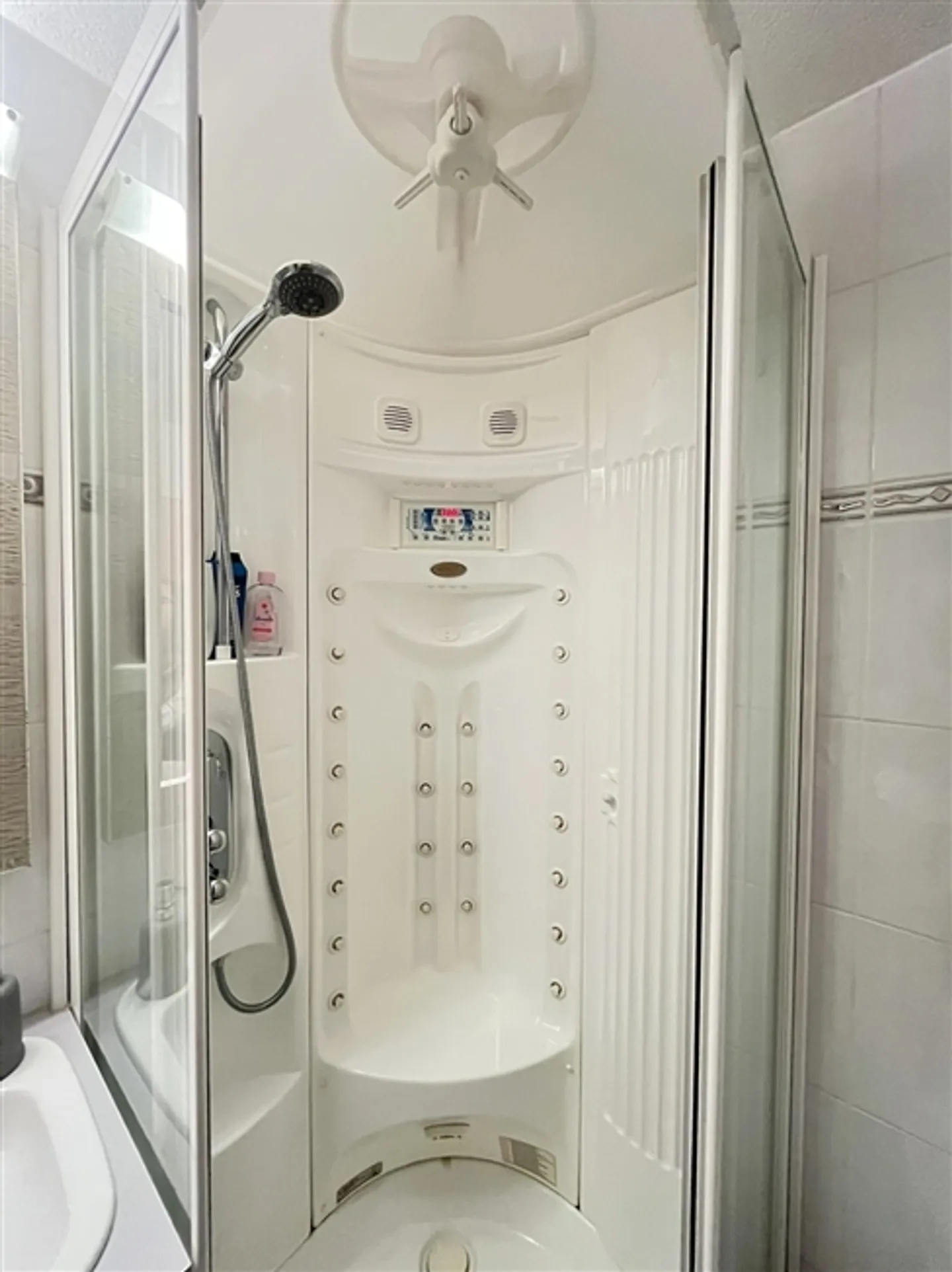 LOCARNO ZENTRUM - 3½-Zimmer-Wohnung auch als Zweitwohnung - Foto 10 von 13