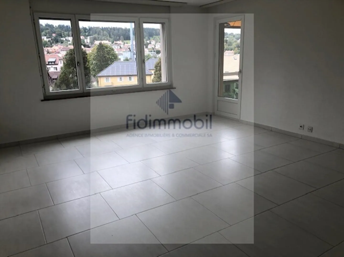 Loué, 5,5 pièces, Fritz-Courvoisier 34E-34F, La Chaux-de-Fonds - Photo 5 sur 6