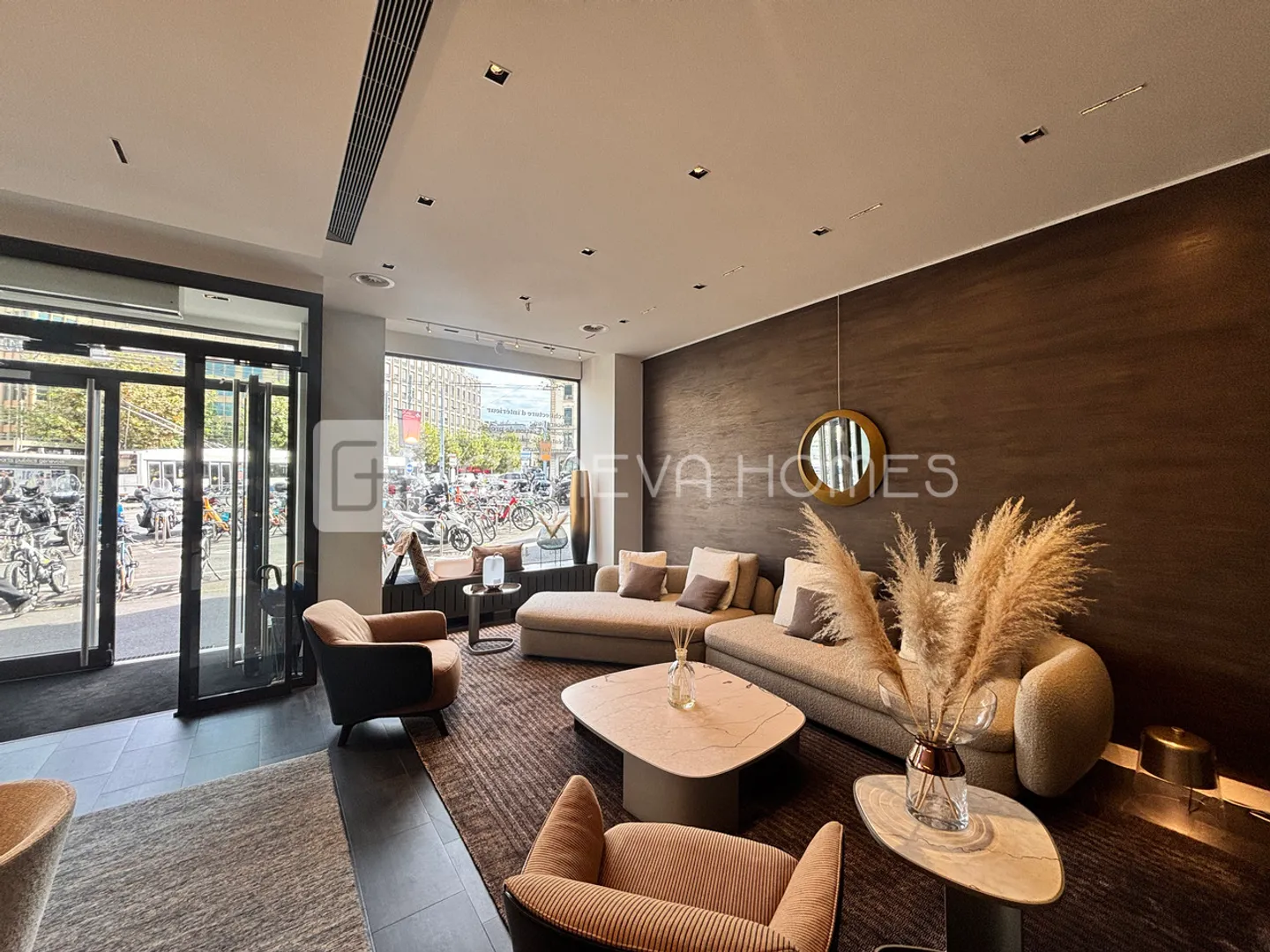 Magnifique arcade en plein centre-ville - Emplacement premium - Photo 1 sur 7