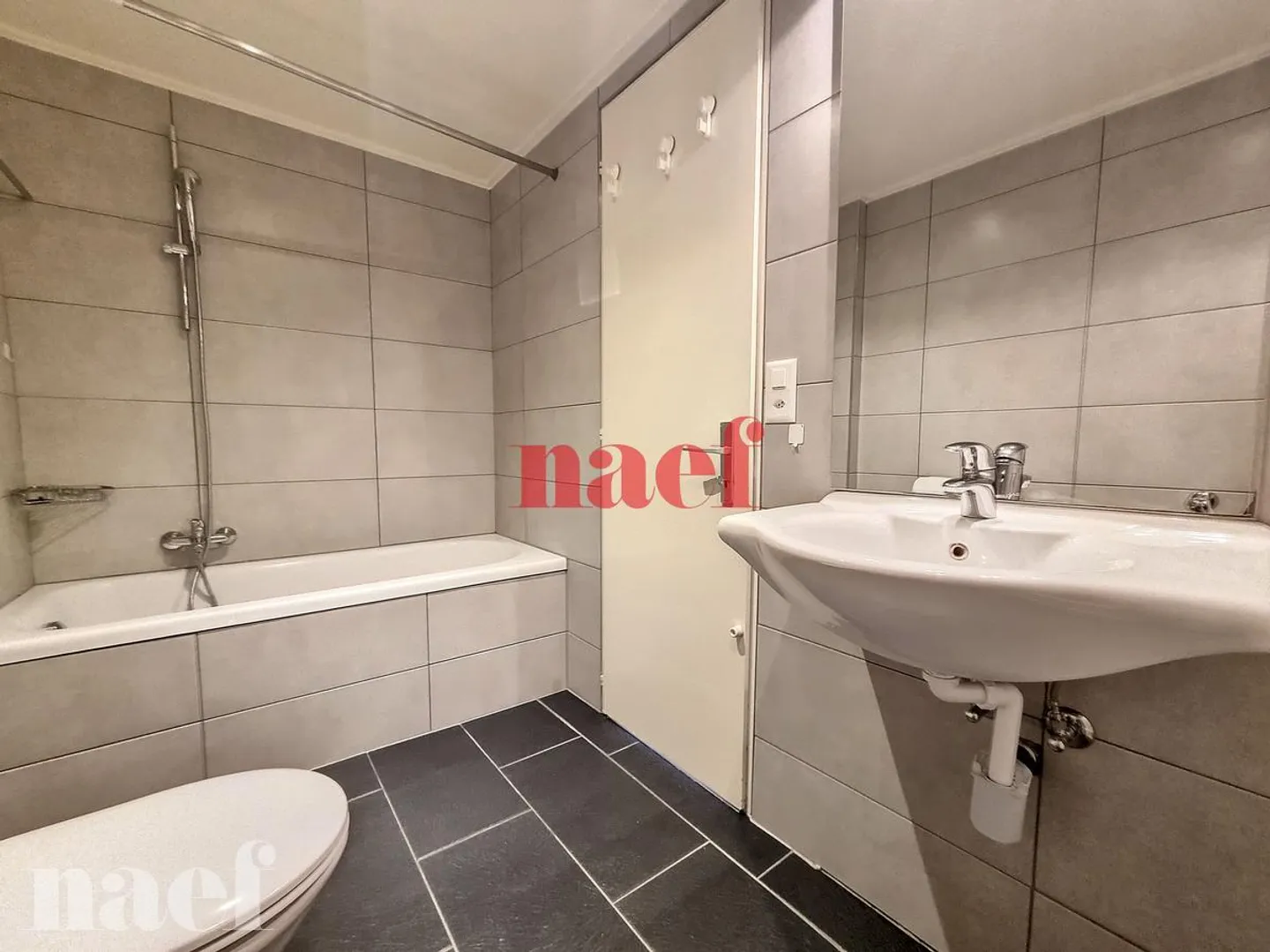 Schöne 2,5-Zimmer-Wohnung im 3. Stock - Foto 9 von 9