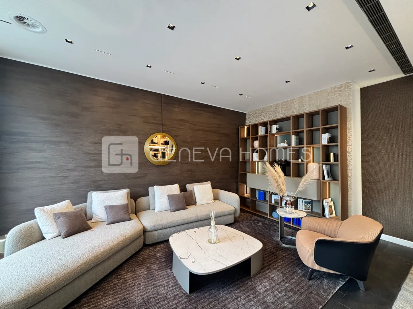 Magnifique arcade en plein centre-ville - Emplacement premium - Photo 4 sur 7