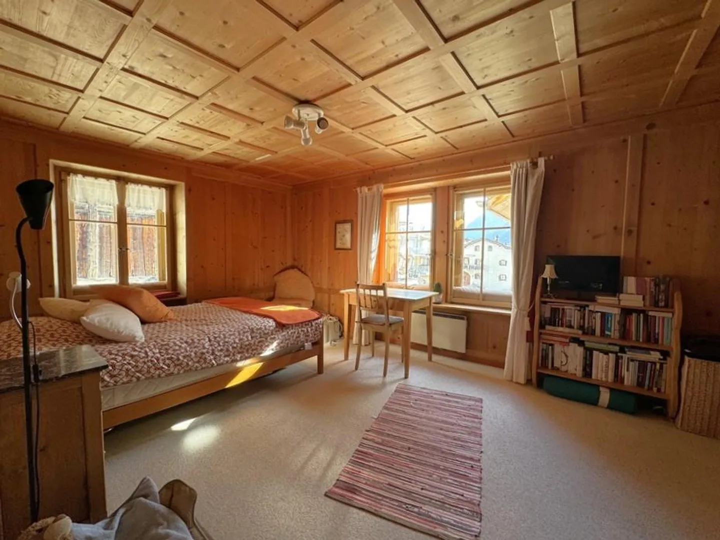 Bijou en bois d'arole avec vue panoramique - Photo 5 sur 10