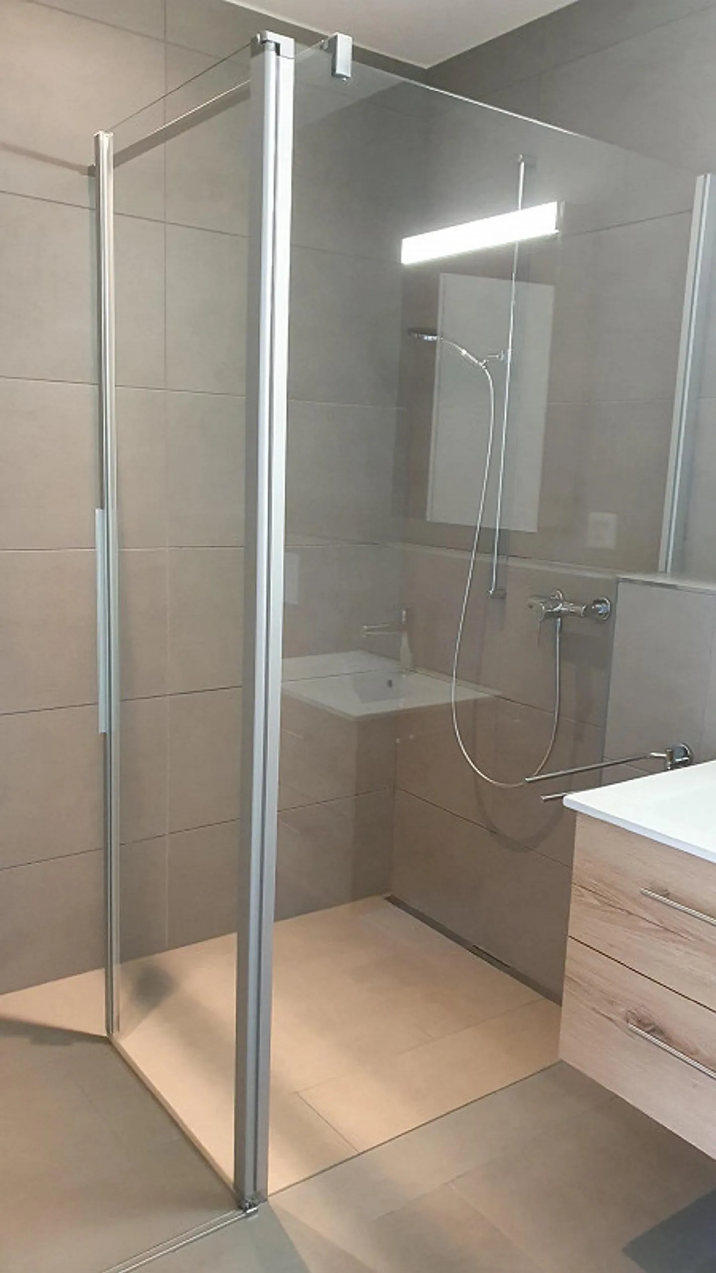 Appartement confortable de 3,5 pièces dans un emplacement central - Photo 6 sur 9