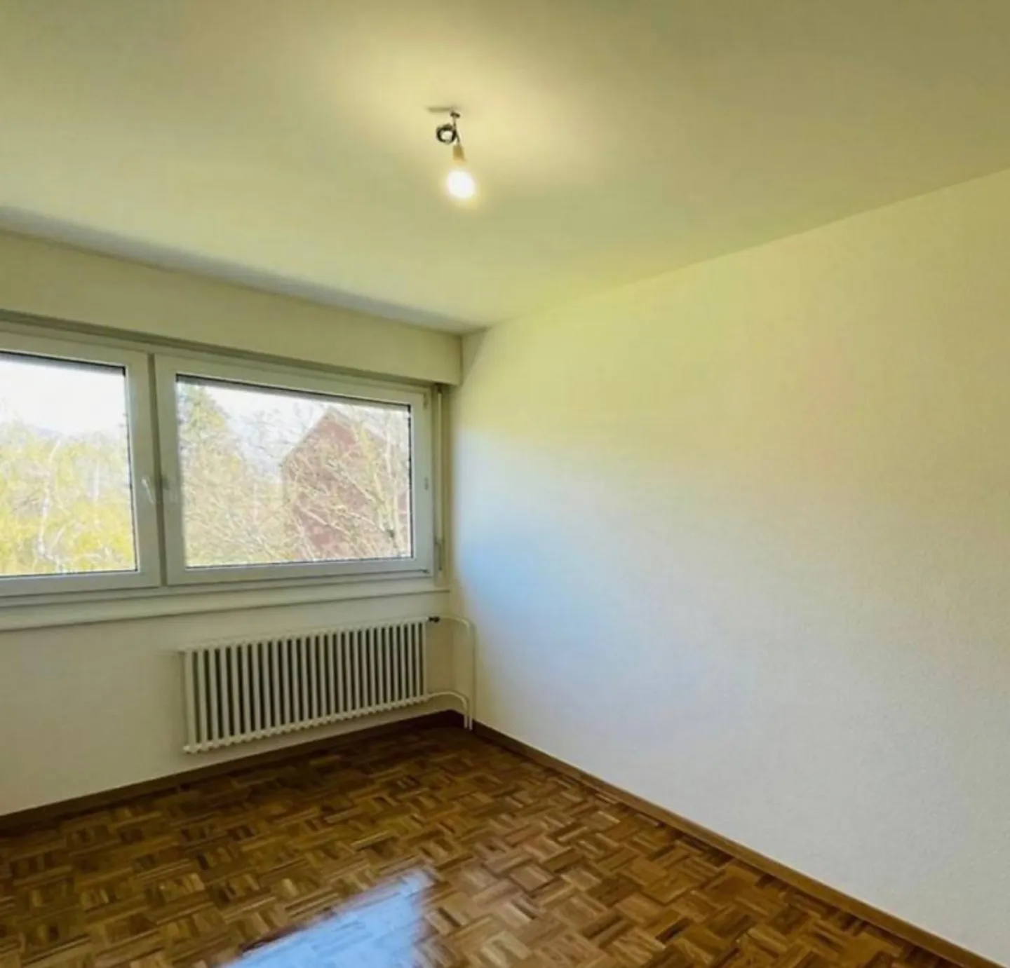 5-room apartment located in Avully - Photo 2 of 5