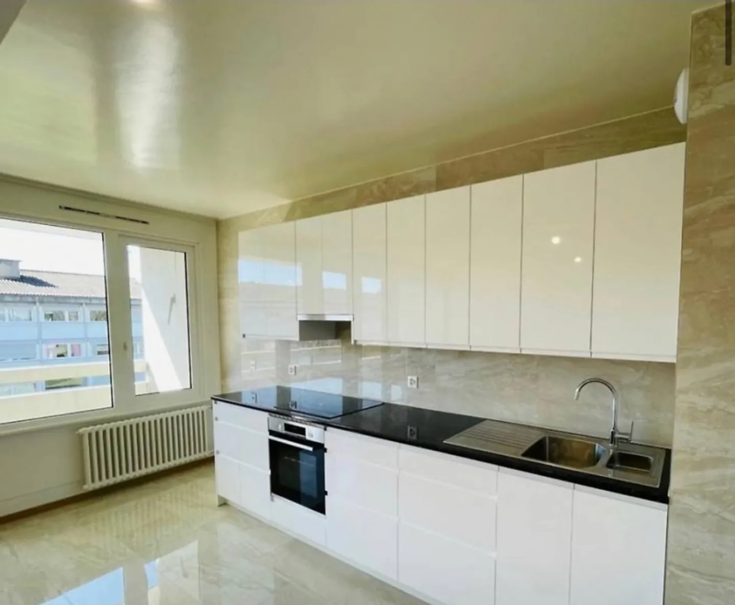 5-room apartment located in Avully - Photo 4 of 5