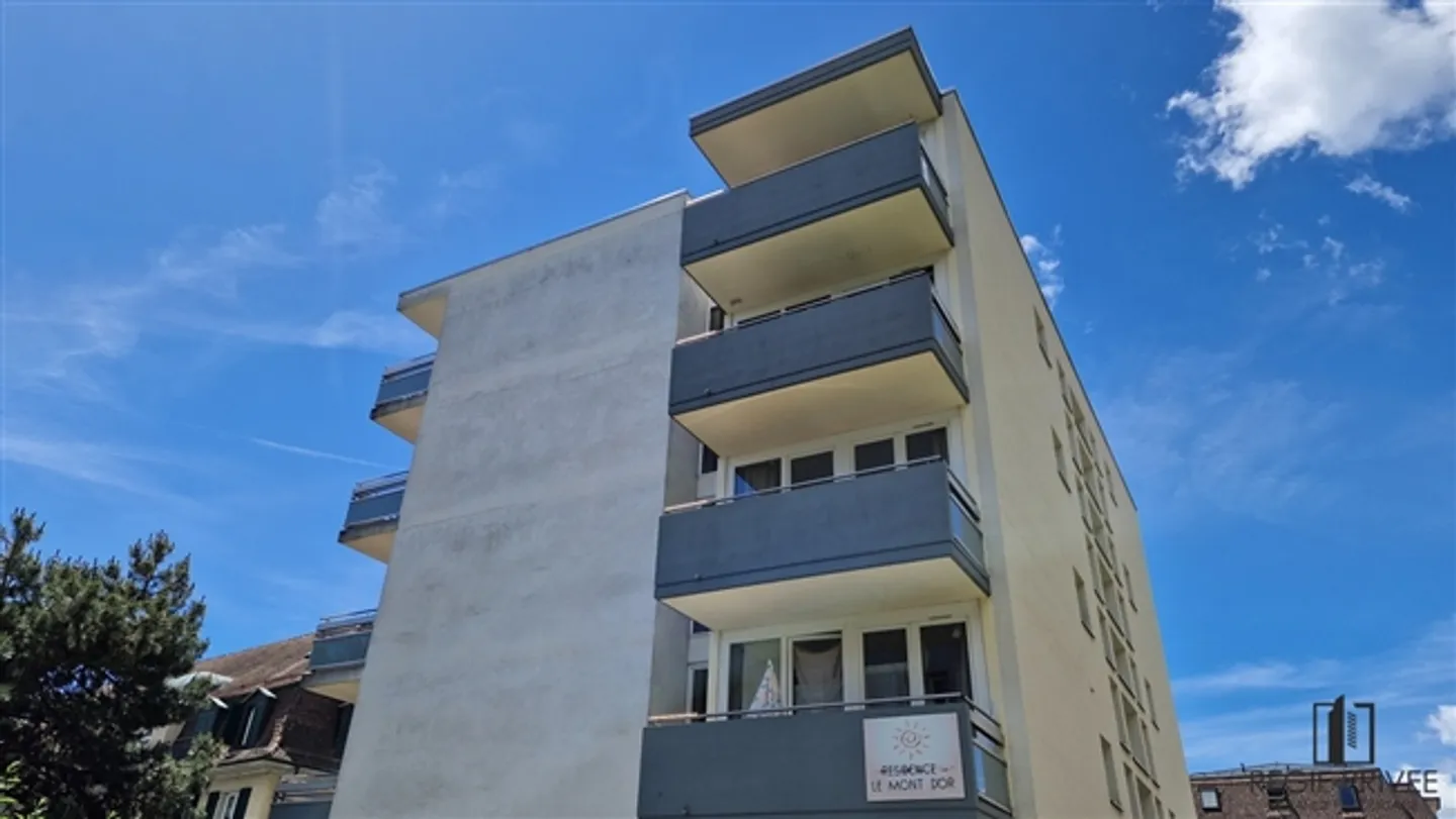 Place de parking - Photo 3 sur 3