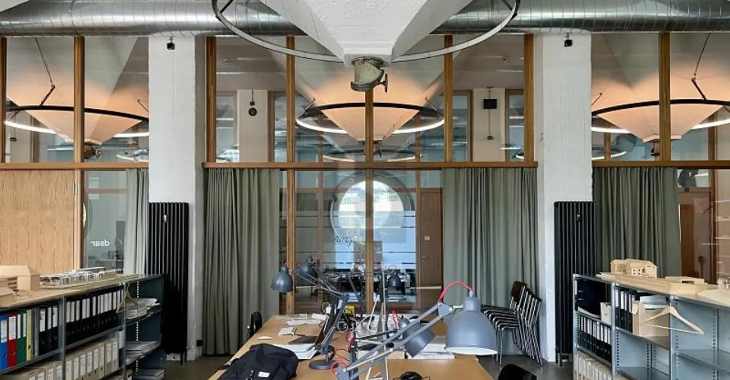 A HISTORICAL BUILDING AS A WORKPLACE - Photo 2 of 5