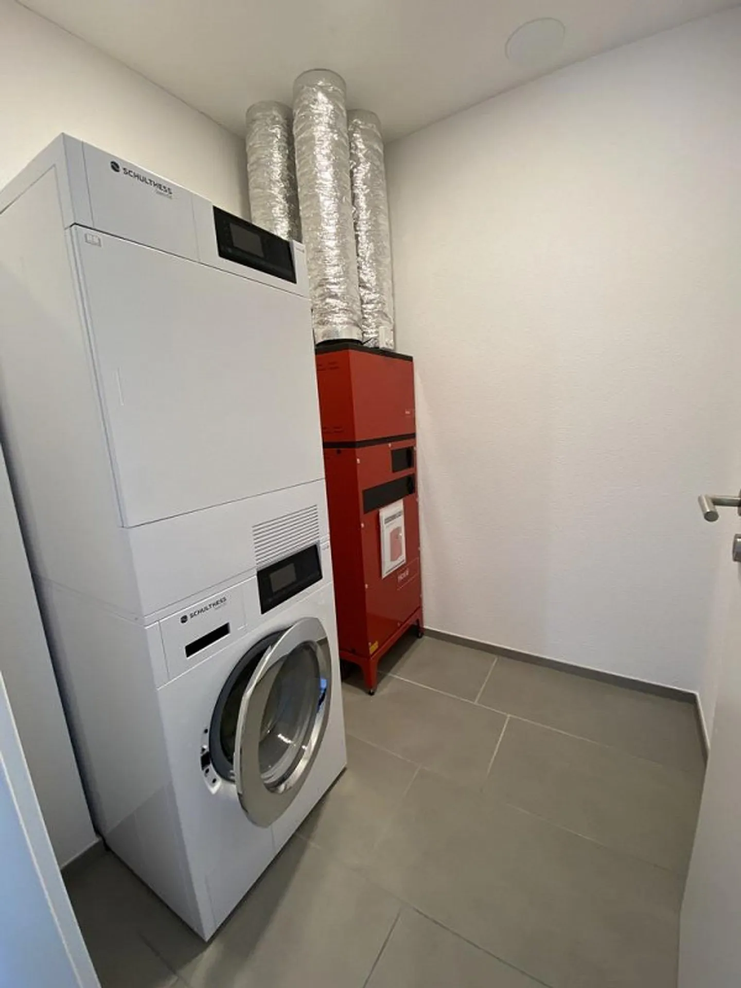 Appartement confortable de 3,5 pièces dans un emplacement central - Photo 8 sur 9