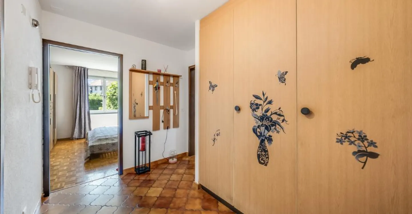 WOHNUNG - ZENTRAL - BALKON UND PARKPLATZ - EXKLUSIV - Foto 9 von 10