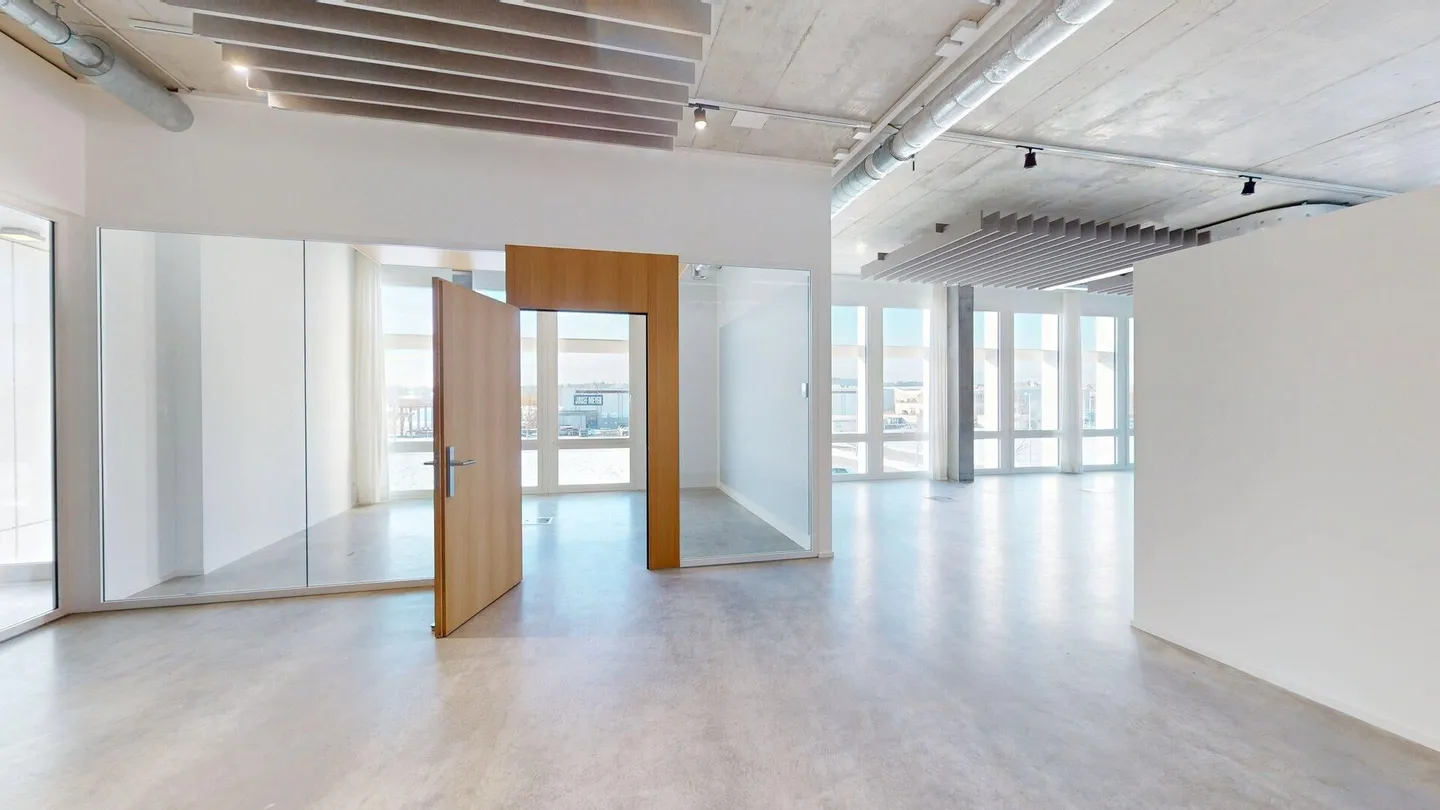 Spazio ufficio flessibile in una posizione privilegiata - Foto 6 di 9