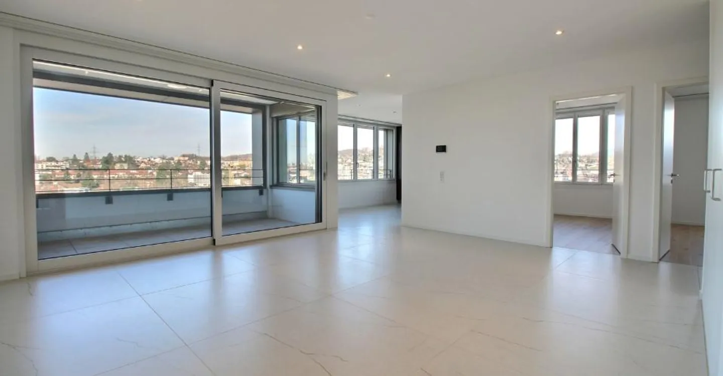 Attico di 4,5 stanze con vista libera! - Foto 4 di 9