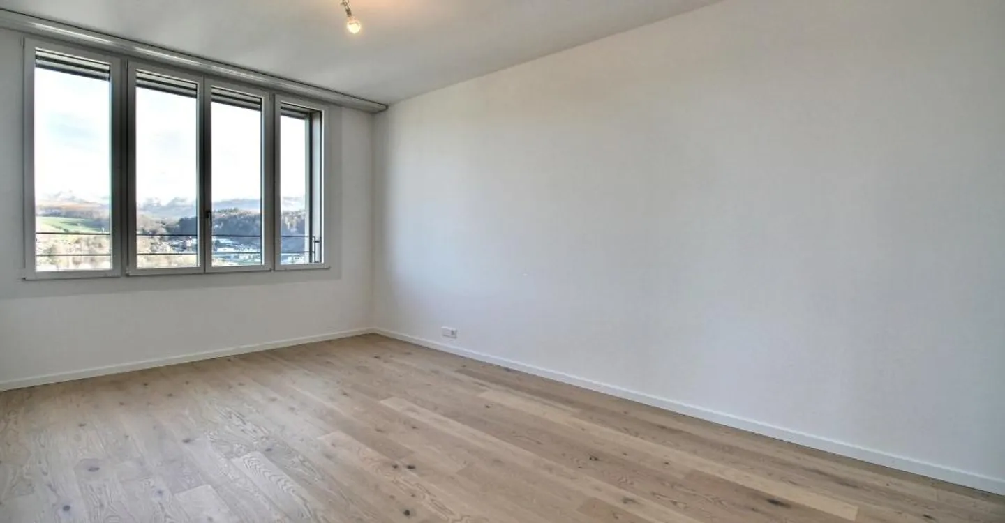 Attico di 4,5 stanze con vista libera! - Foto 6 di 9