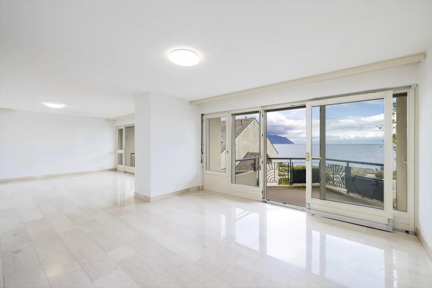 Magnifico appartamento di 6,5 stanze sui Quais de Villeneuve - Foto 8 di 10