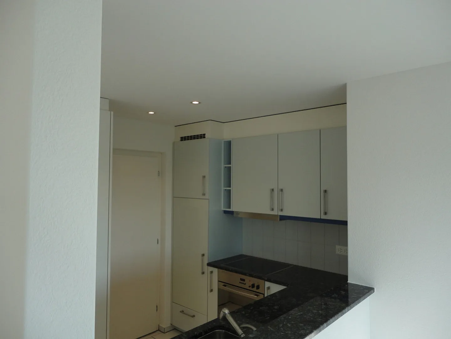 Sonnige 2 1/2 Zimmer-Wohnung im 1. OG mit grosszügiger Terrasse - Foto 16 von 25