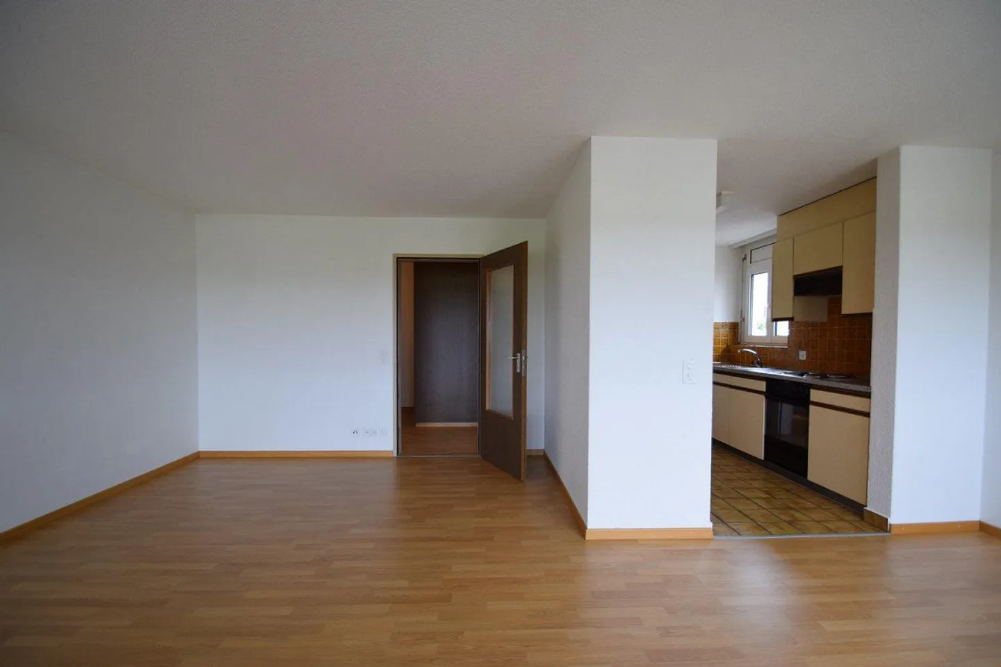 Appartamento affascinante 3.5 locali con balcone e bella vista a Wie... - Foto 7 di 13