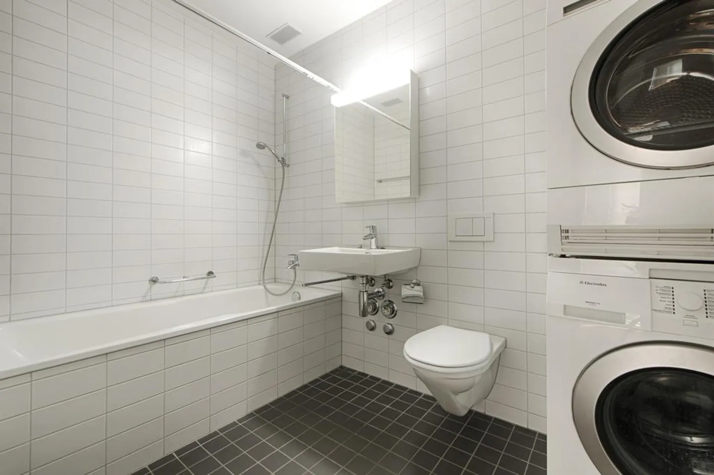 Modernes Apartment in lebendiger Lage - Foto 3 von 9