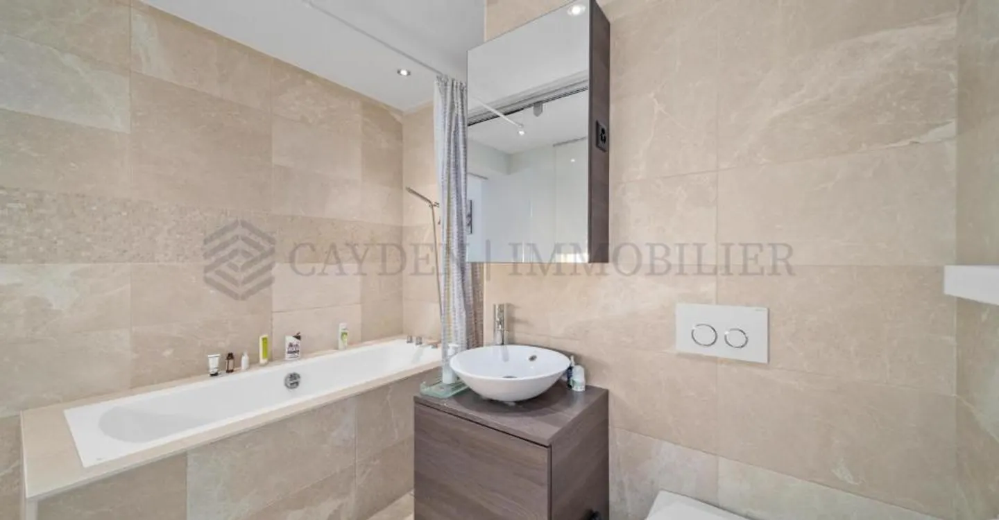 3 rooms in an attic in the heart of Florissant - Photo 9 of 11