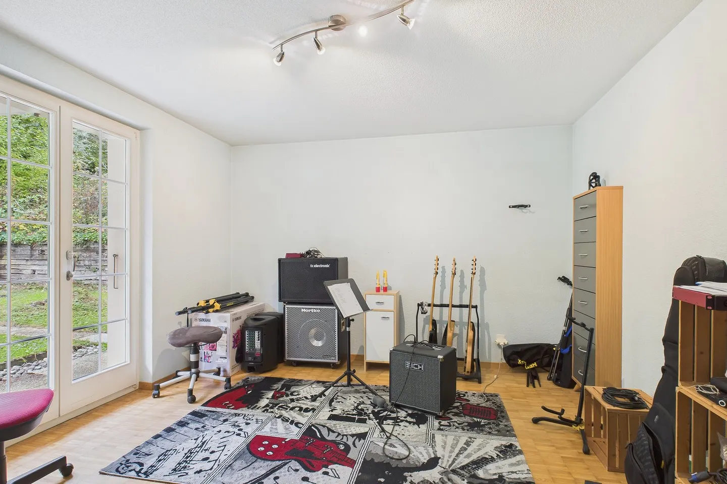 Herrschaftliche Villa über den Dächern von Lyss - Foto 15 von 28