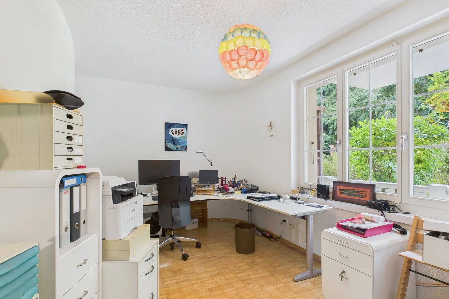 Herrschaftliche Villa über den Dächern von Lyss - Foto 14 von 28